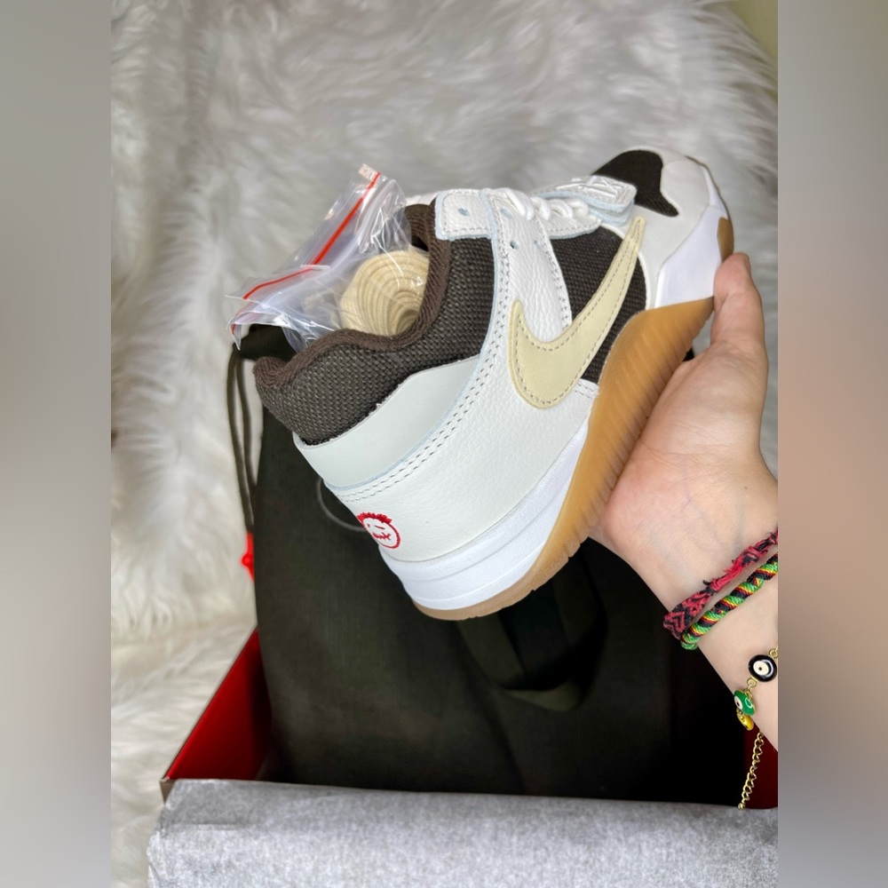 Jumpman Jack TR Sneakers - Picture 10 of 12